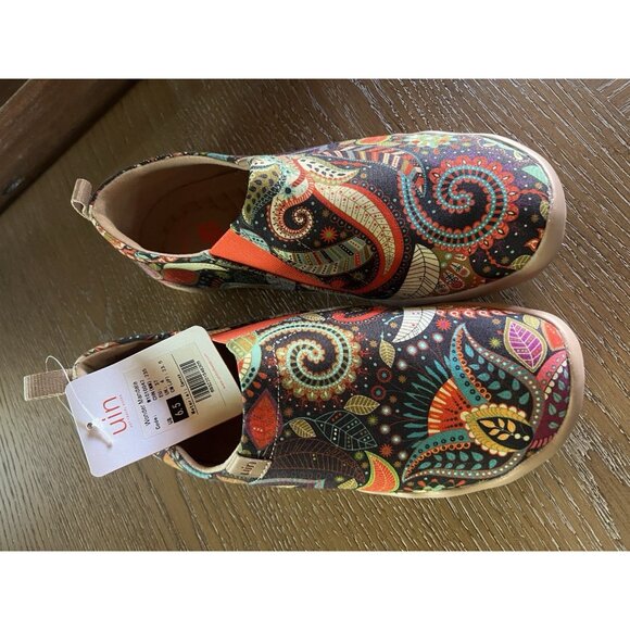 UIN Toledo Women's Canvas Loafer Slip On Shoes Leaves Pattern Size 6.5 - Picture 7 of 16